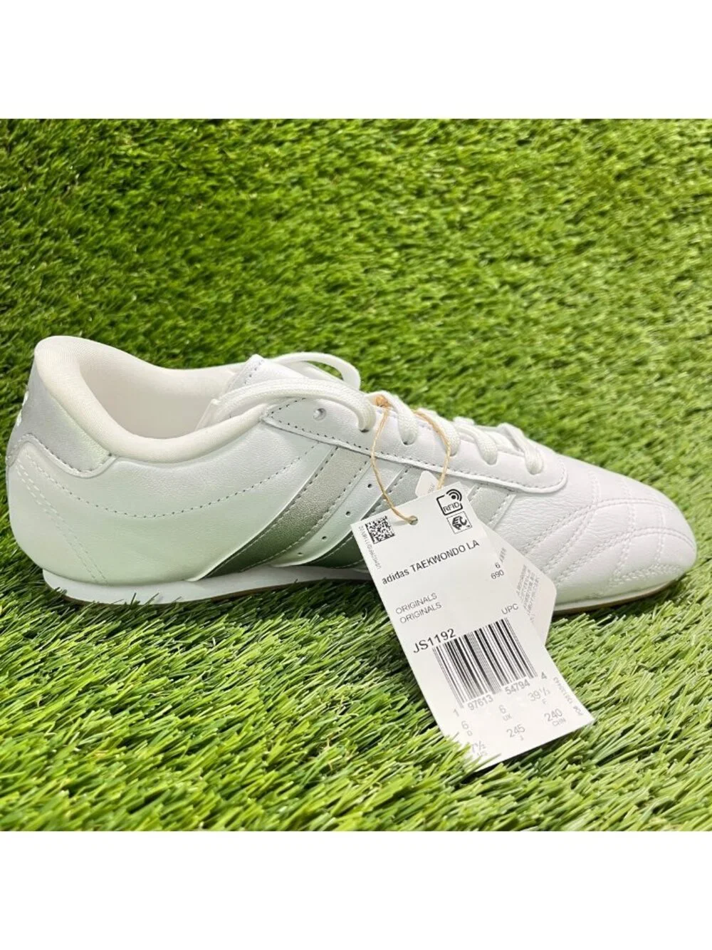 Adidas Taekwondo Lace Womens Size 7.5 White Athletic Lifestyle Shoes Sneakers